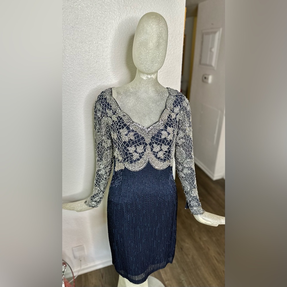 Oleg Cassini Women’s Black Tie Navy/Silver Hand Beaded Long Sleeve Dress. Size 8